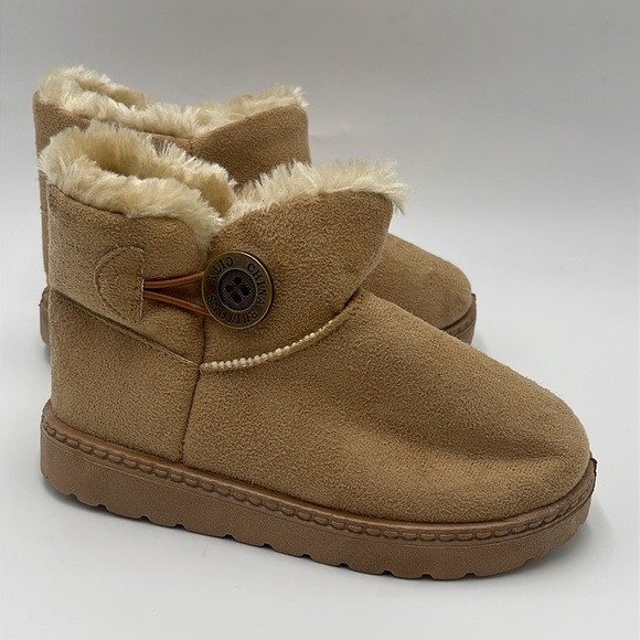 China Buttons City Toddler Girls Boots Tan Faux Fur Lined Boots Size 29 - Picture 2 of 8